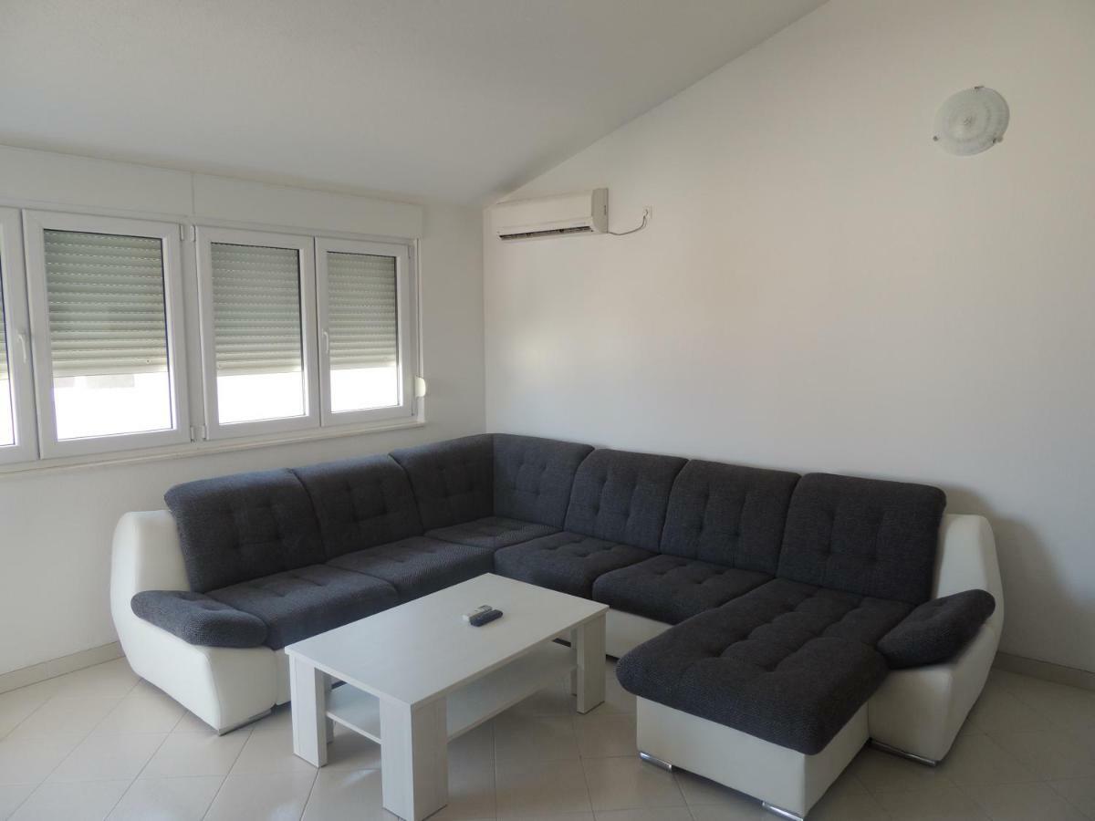 Apartments Naomi And Marsel 特罗吉尔 外观 照片