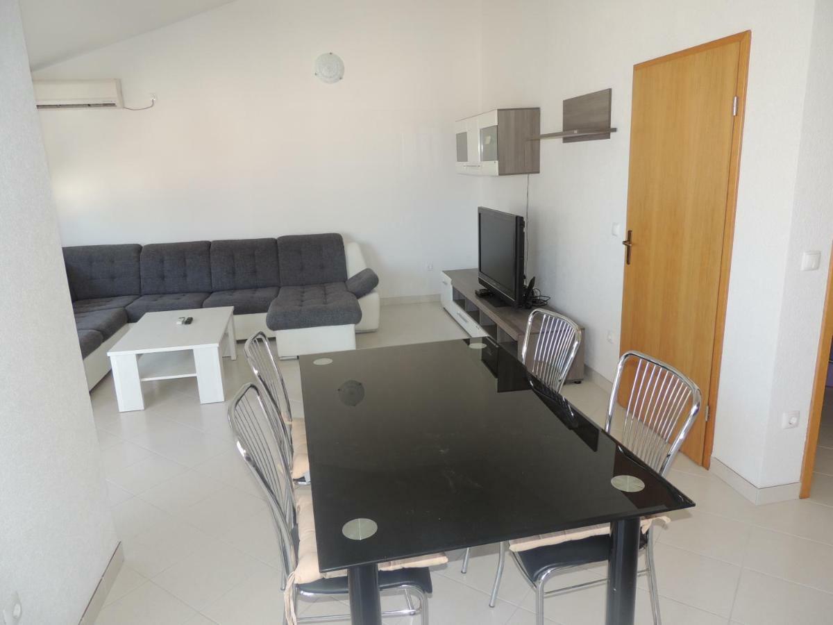 Apartments Naomi And Marsel 特罗吉尔 外观 照片